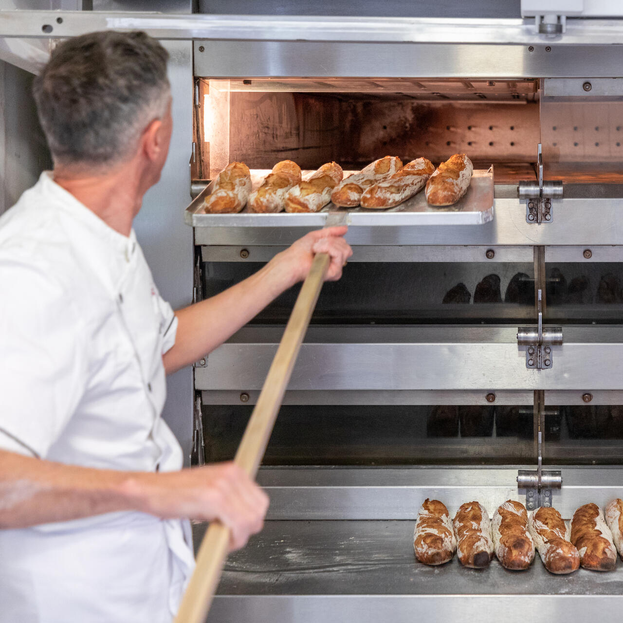 Les services (fournil, magasin) : grandir ensemble